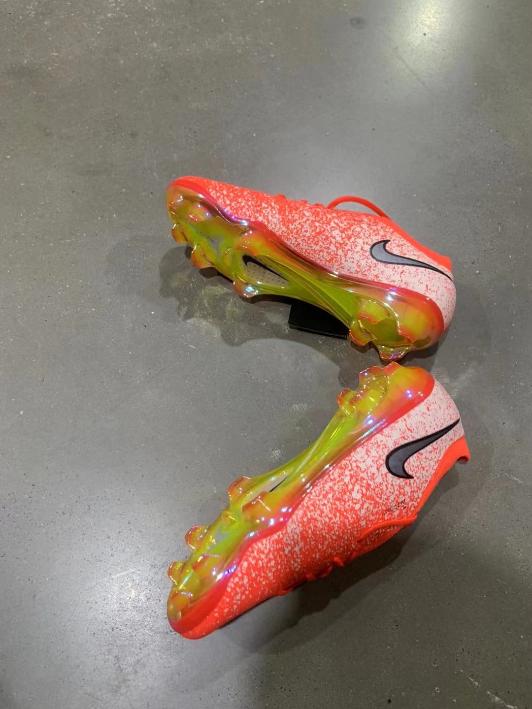 Nike Mercurial Vapor 16 Elite Orange and Fluo