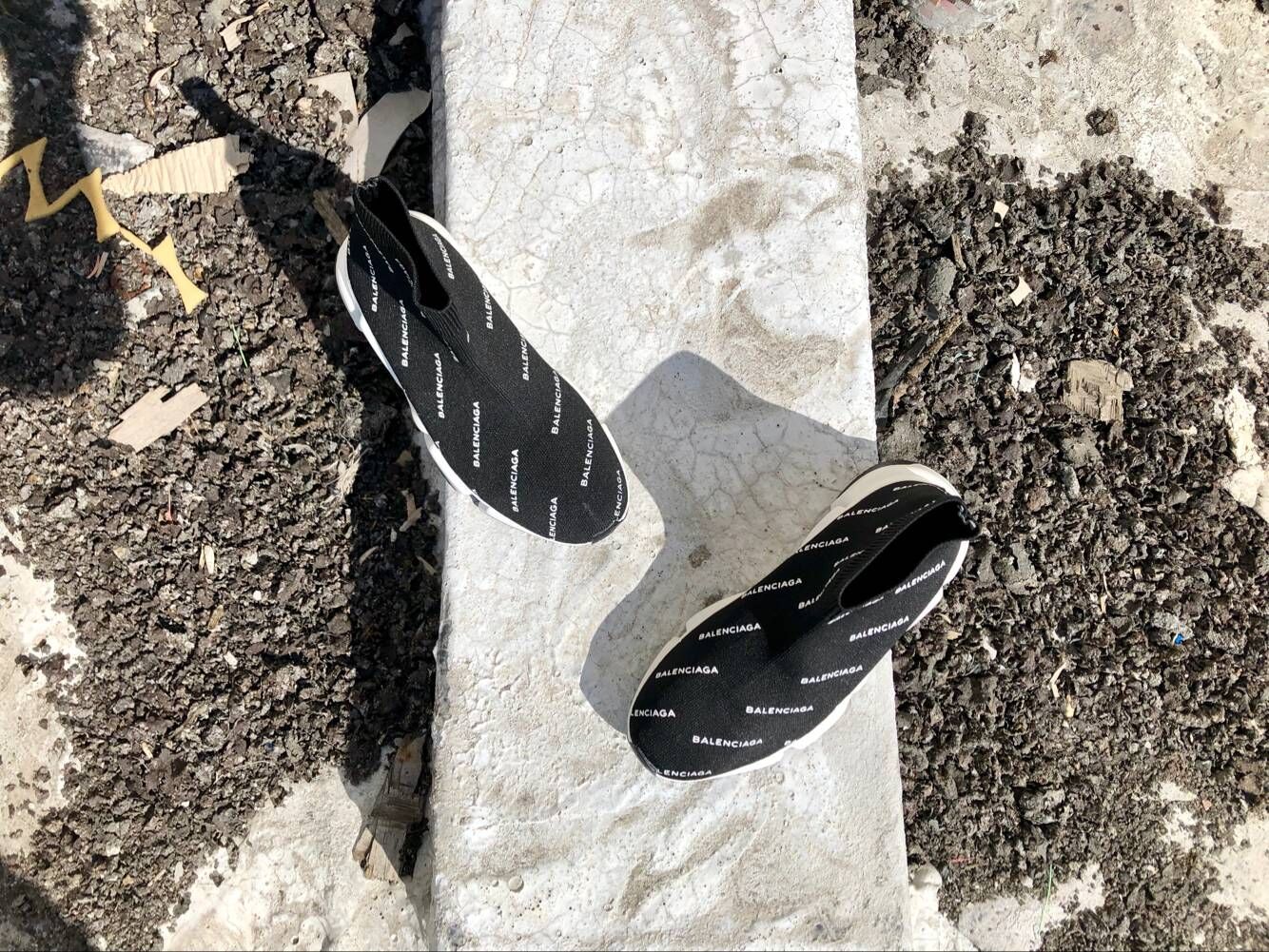 Balenciaga Speed Black Signature